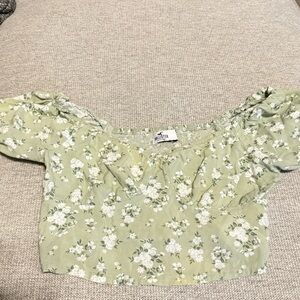 Hollister green floral top size S